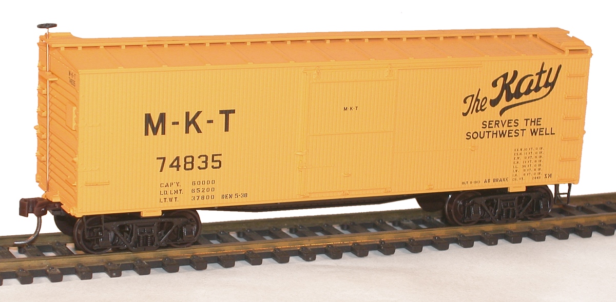 Accurail HO #1150 Undecorated 36' Fowler Wood Boxcar 