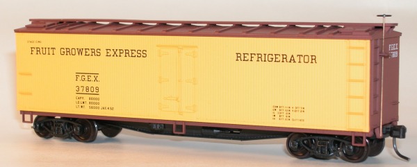 HO Scale Accurail DL&W Lackawanna  40' Wood Reefer 3 Pack of Kits & Road Numbers 